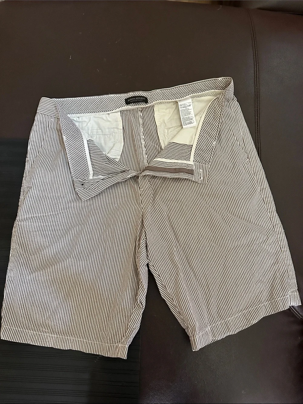 Banana Republic Gray & White Pinstriped Flat-Front Shorts
